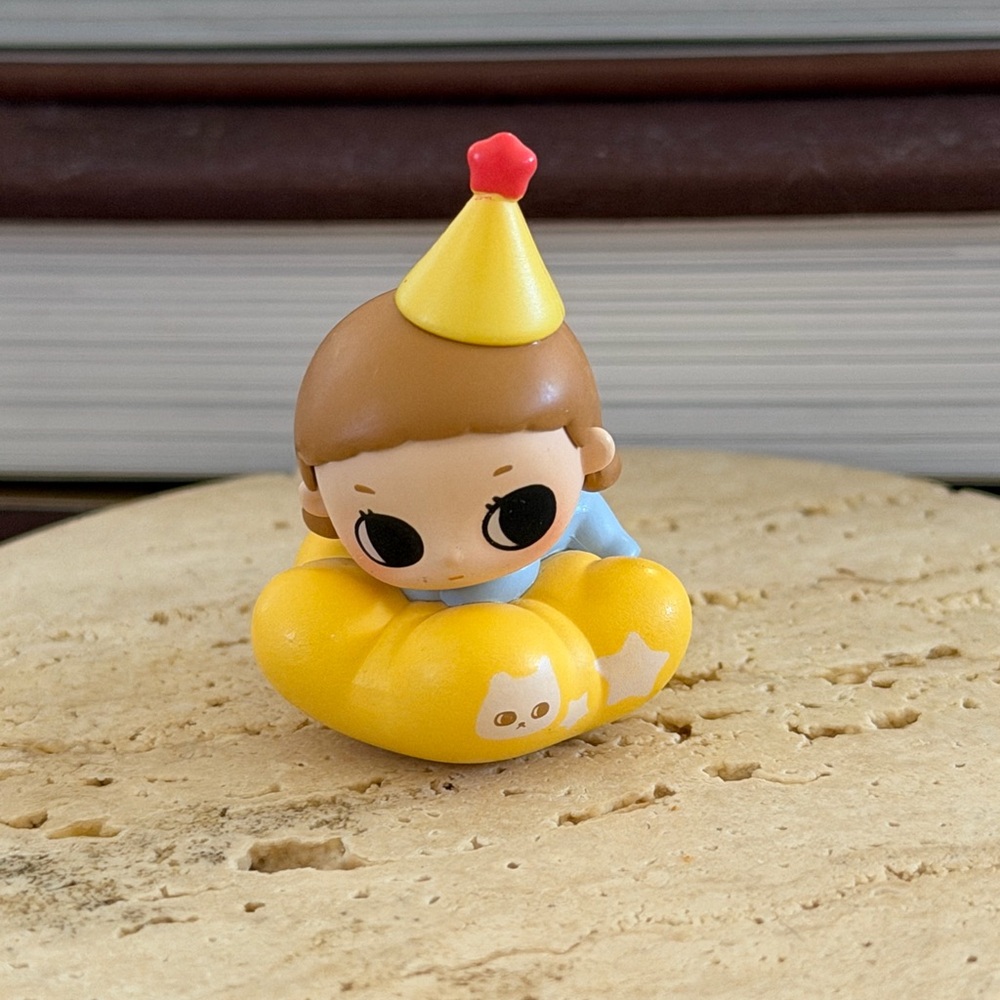 Nyota goodnight night sky pop bean by pop mart